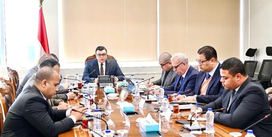 وزير الإسكان يتابع الأعمال الجارية بالمنطقة البديلة لسملا وعلم الروم